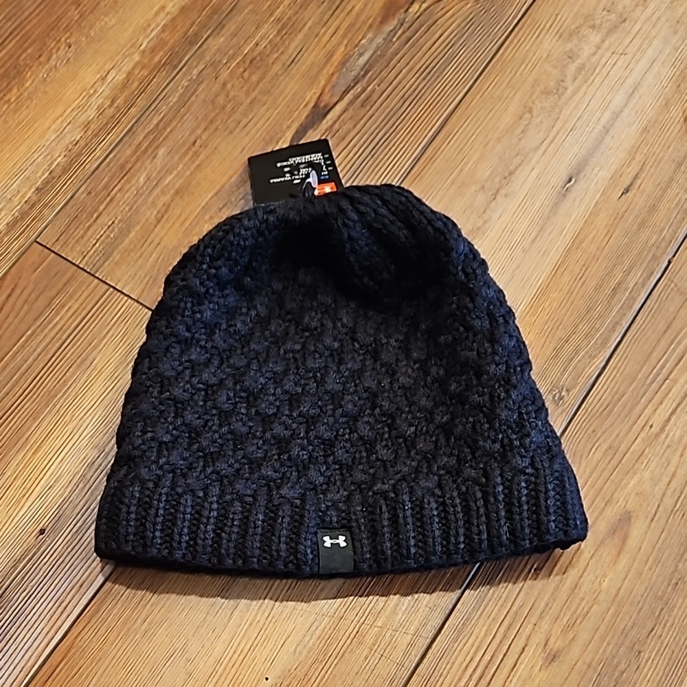 🆕 Under Armour Black Knit Beanie